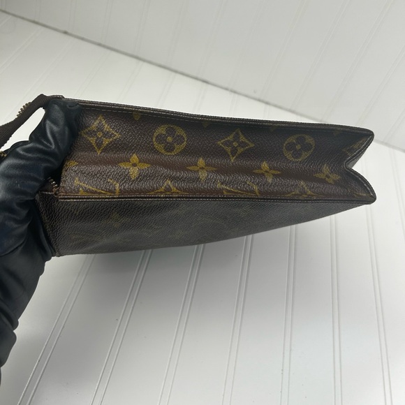 Louis Vuitton Monogram Toiletry Pouch Cosmetic Bag Clutch 26 - Picture 8 of 15
